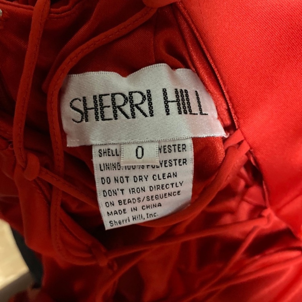 Sherri Hill - Picture 3 of 3
